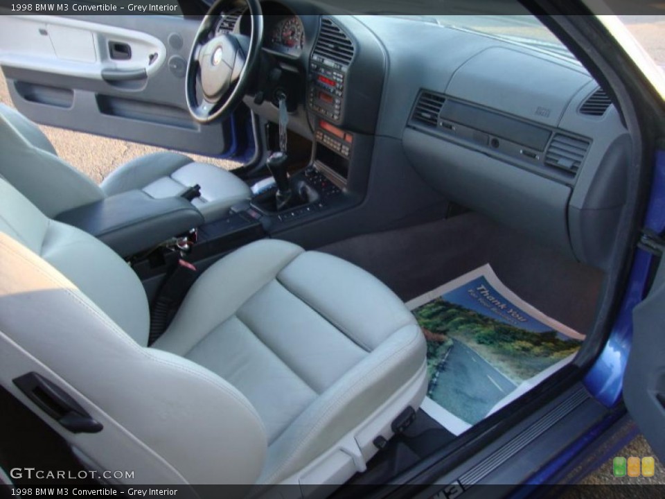 Grey Interior Photo for the 1998 BMW M3 Convertible #39884036