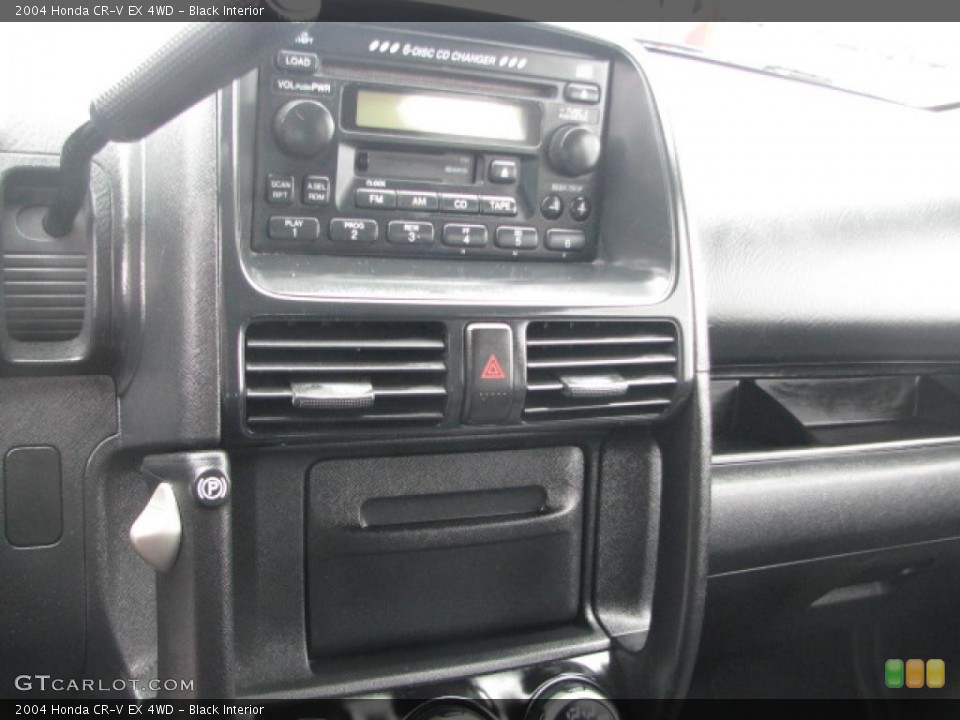 Black Interior Controls for the 2004 Honda CR-V EX 4WD #39886512