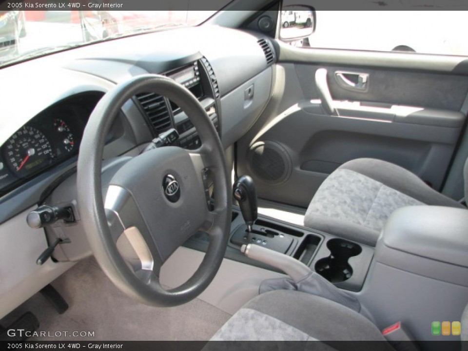 Gray Interior Prime Interior for the 2005 Kia Sorento LX 4WD #39887752
