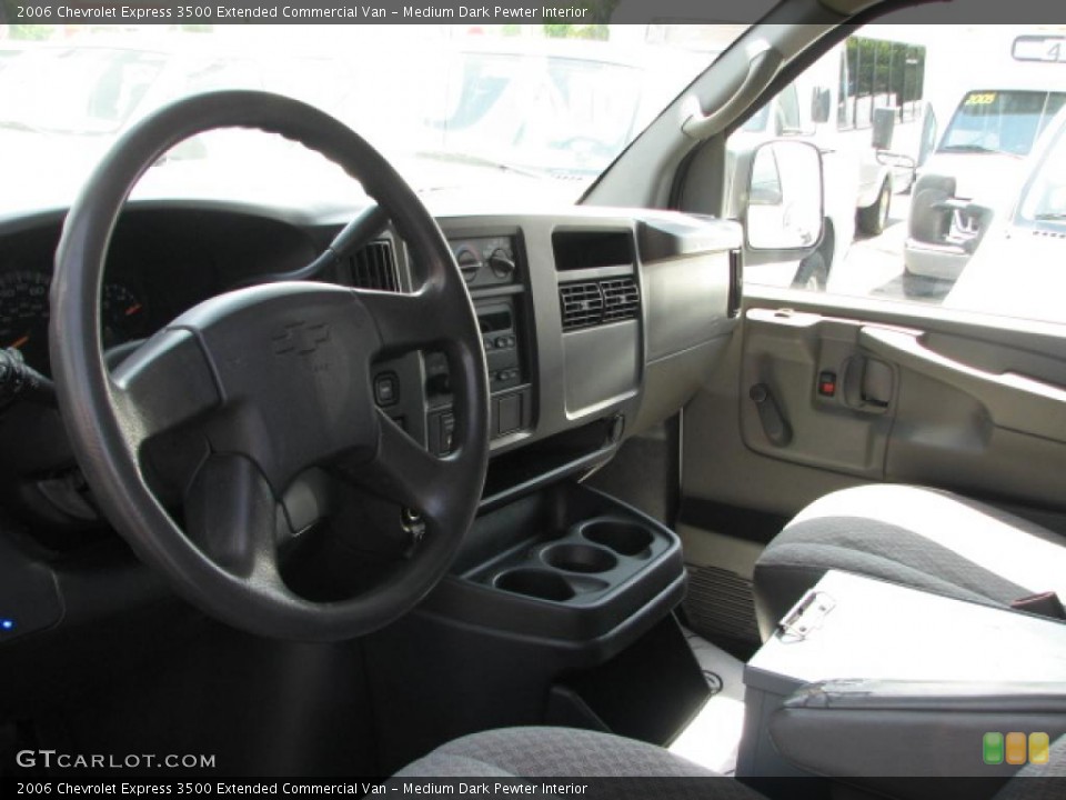 Medium Dark Pewter Interior Photo for the 2006 Chevrolet Express 3500 Extended Commercial Van #39888072