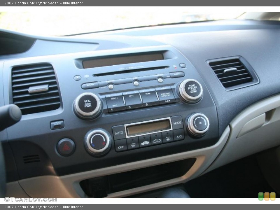 Blue Interior Controls for the 2007 Honda Civic Hybrid Sedan #39891732