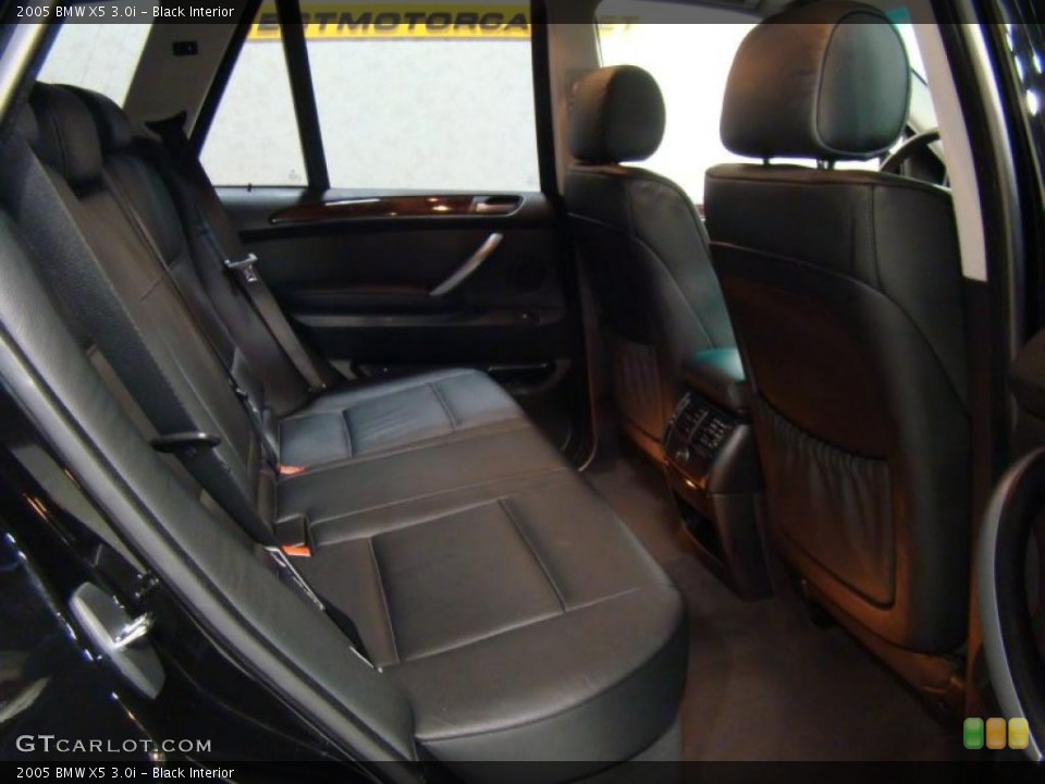Black Interior Photo for the 2005 BMW X5 3.0i #39896947