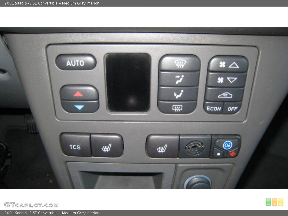 Medium Gray Interior Controls for the 2001 Saab 9-3 SE Convertible #39898247