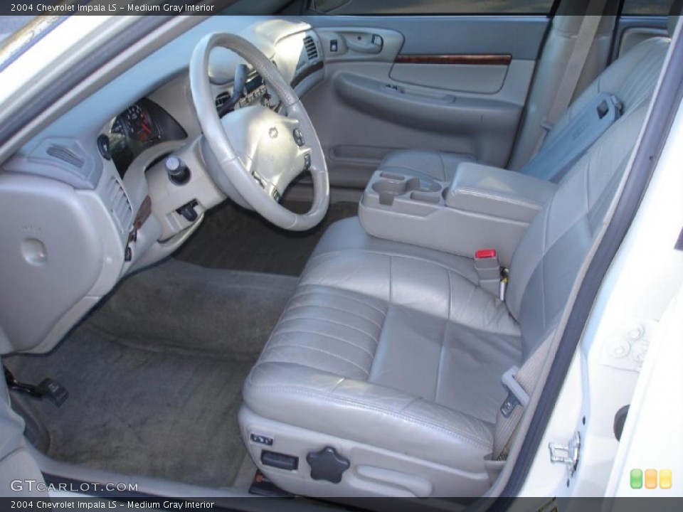 Medium Gray Interior Photo for the 2004 Chevrolet Impala LS #39899004