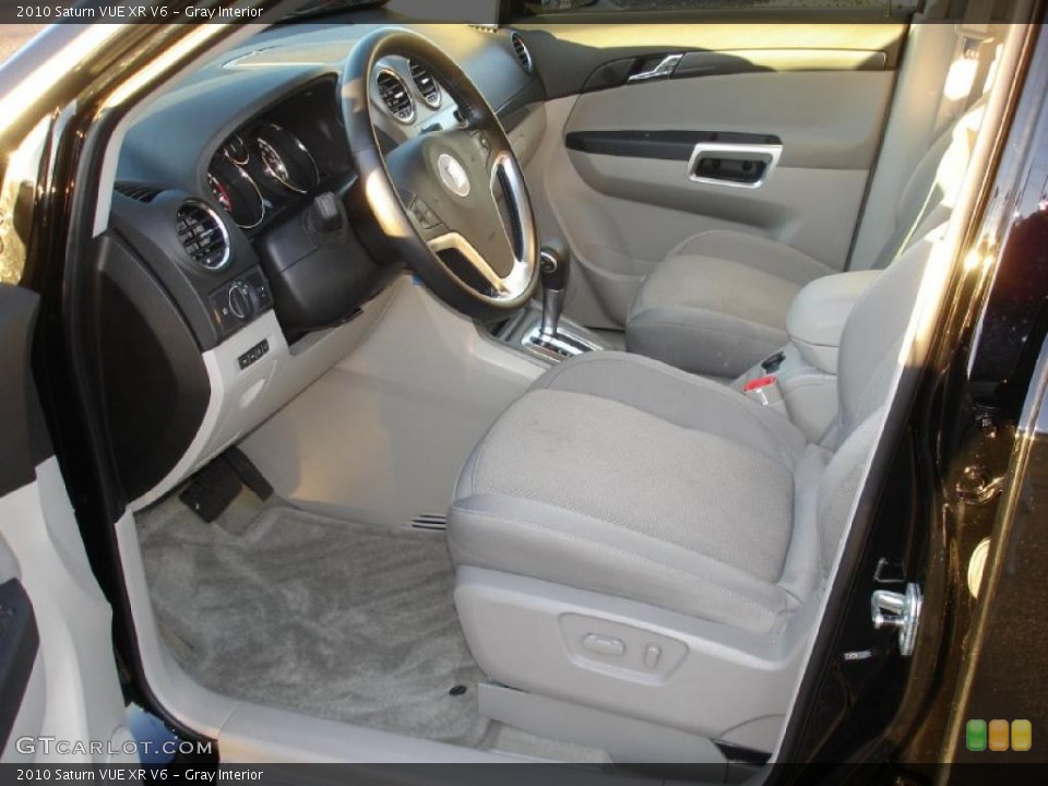 Gray Interior Photo for the 2010 Saturn VUE XR V6 #39900259