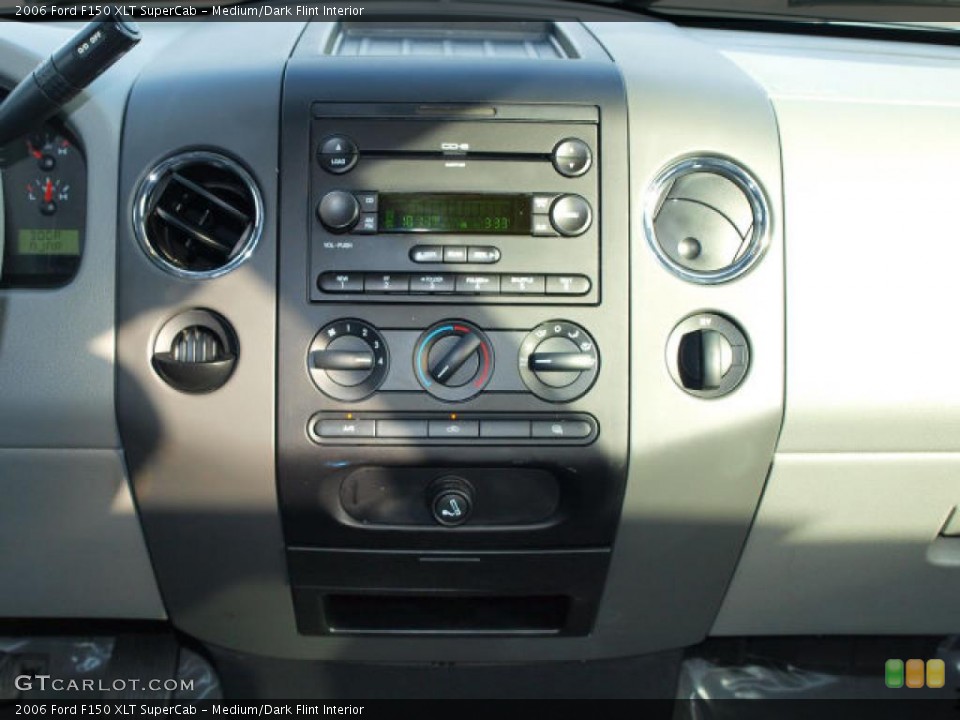 Medium/Dark Flint Interior Controls for the 2006 Ford F150 XLT SuperCab #39904475