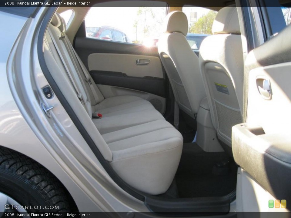 Beige Interior Photo for the 2008 Hyundai Elantra GLS Sedan #39908075