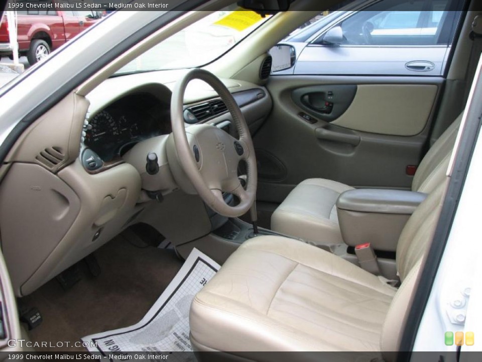 Medium Oak Interior Photo for the 1999 Chevrolet Malibu LS Sedan #39909779