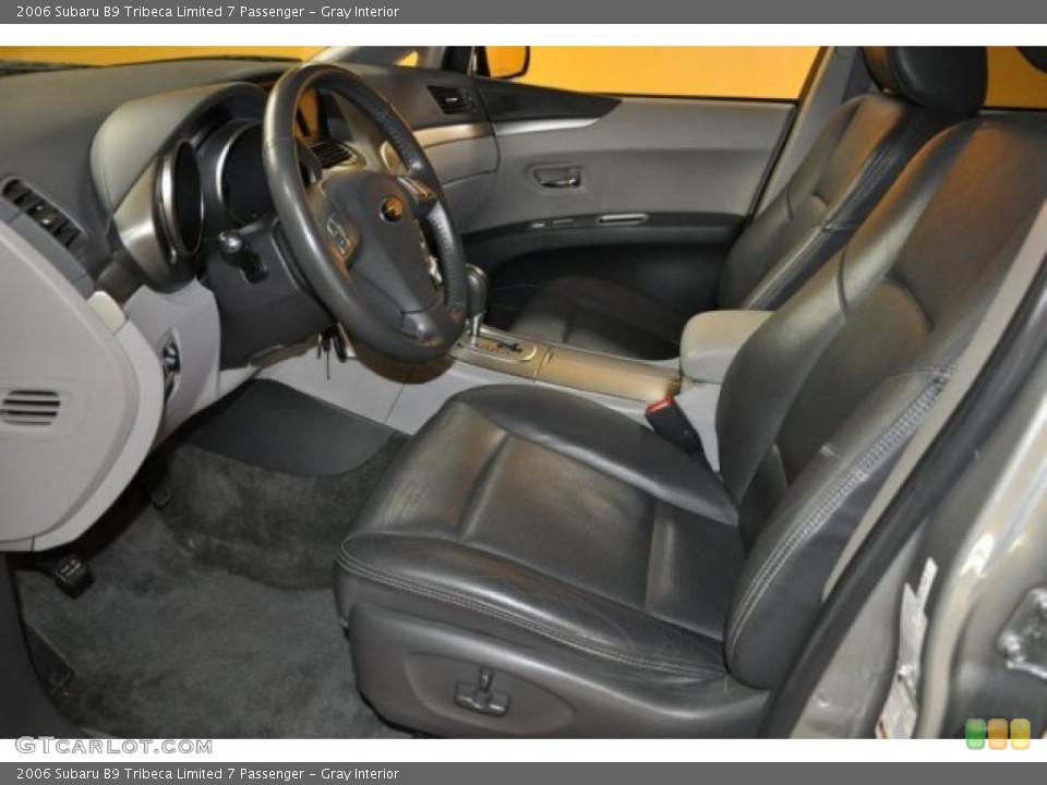 Gray Interior Photo for the 2006 Subaru B9 Tribeca Limited 7 Passenger #39911899