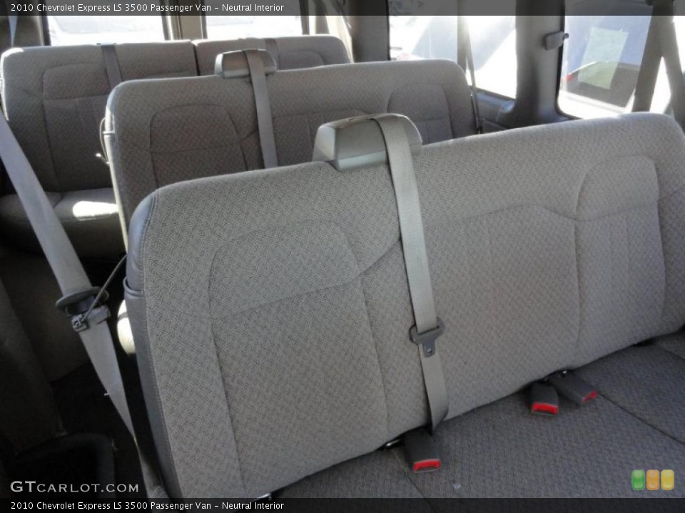 Neutral Interior Photo for the 2010 Chevrolet Express LS 3500 Passenger Van #39912971