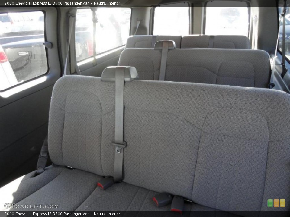 Neutral Interior Photo for the 2010 Chevrolet Express LS 3500 Passenger Van #39912987