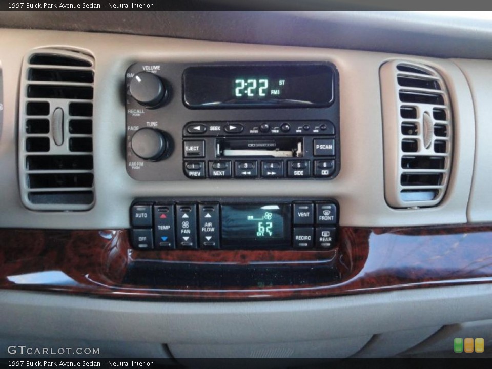 Neutral Interior Controls for the 1997 Buick Park Avenue Sedan #39916759