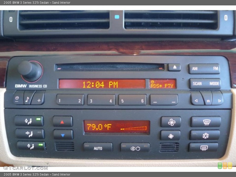 Sand Interior Controls for the 2005 BMW 3 Series 325i Sedan #39918043