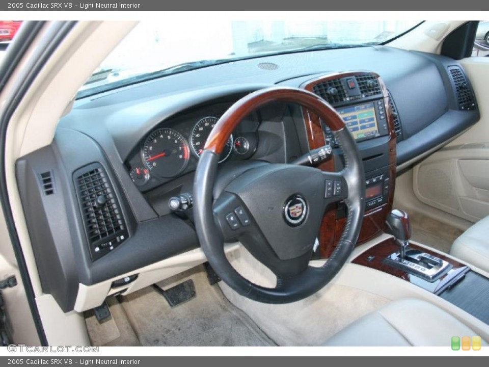 Light Neutral 2005 Cadillac SRX Interiors