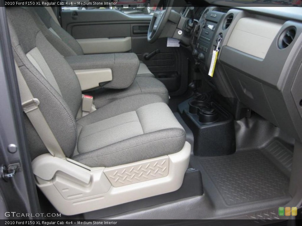 Medium Stone Interior Photo for the 2010 Ford F150 XL Regular Cab 4x4 #39935728