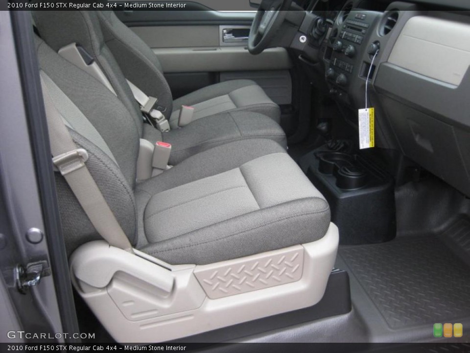 Medium Stone Interior Photo for the 2010 Ford F150 STX Regular Cab 4x4 #39936108