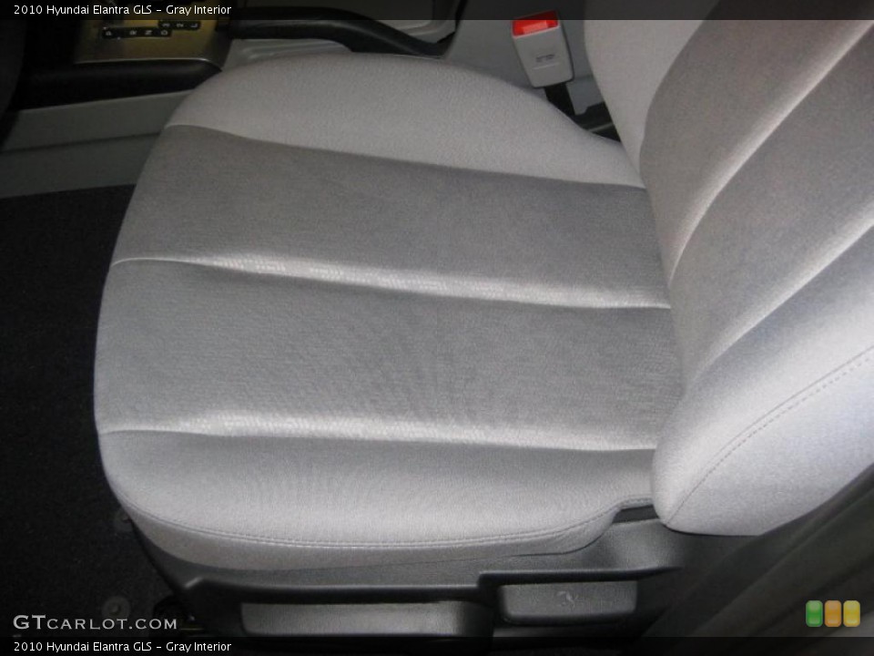 Gray Interior Photo for the 2010 Hyundai Elantra GLS #39936440