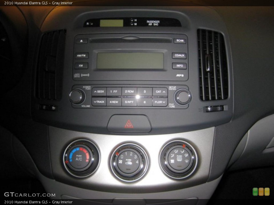 Gray Interior Controls for the 2010 Hyundai Elantra GLS #39936632