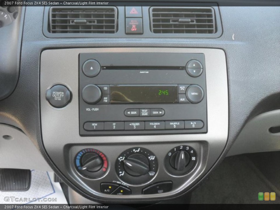 Charcoal/Light Flint Interior Controls for the 2007 Ford Focus ZX4 SES Sedan #39936808