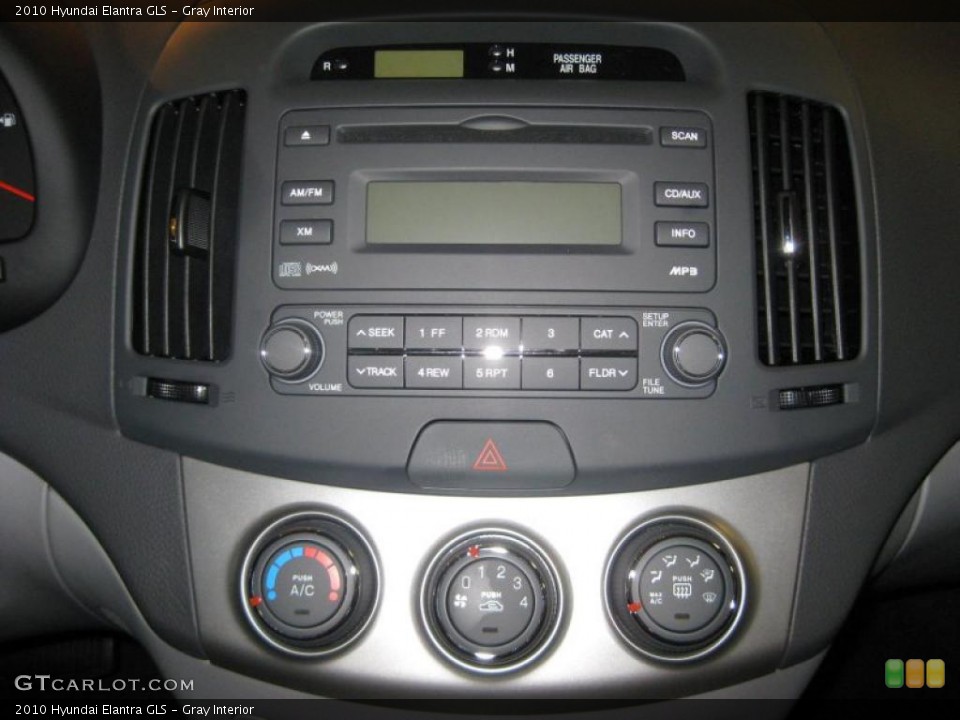 Gray Interior Controls for the 2010 Hyundai Elantra GLS #39937048