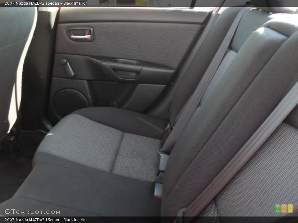 Black Interior Photo for the 2007 Mazda MAZDA3 i Sedan #39937296