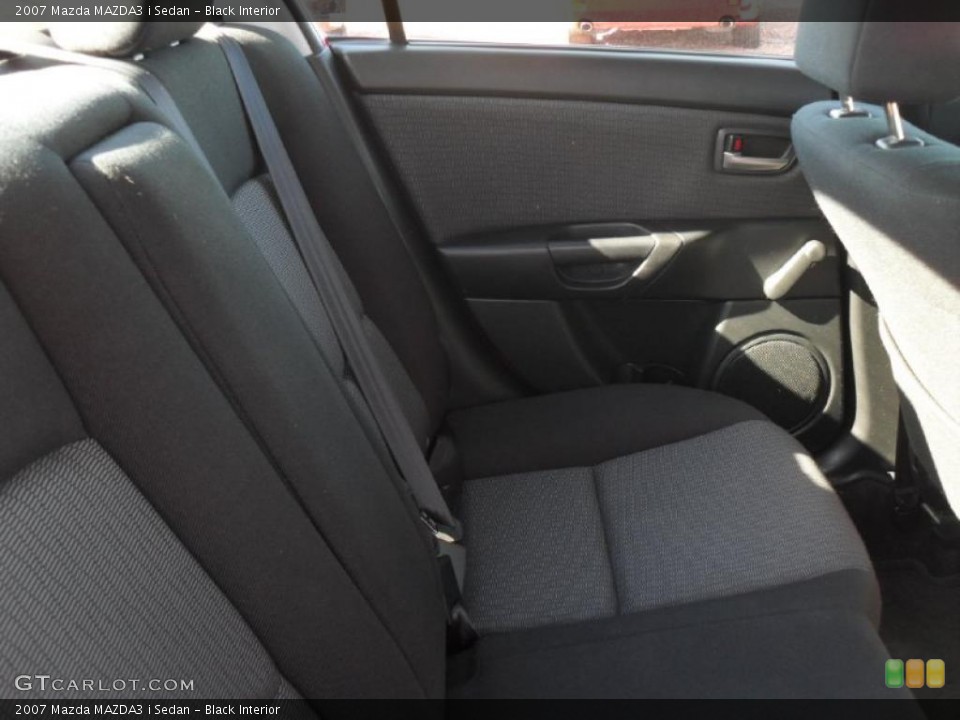 Black Interior Photo for the 2007 Mazda MAZDA3 i Sedan #39937360