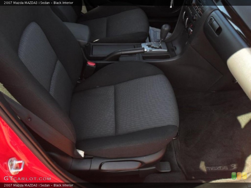 Black Interior Photo for the 2007 Mazda MAZDA3 i Sedan #39937388