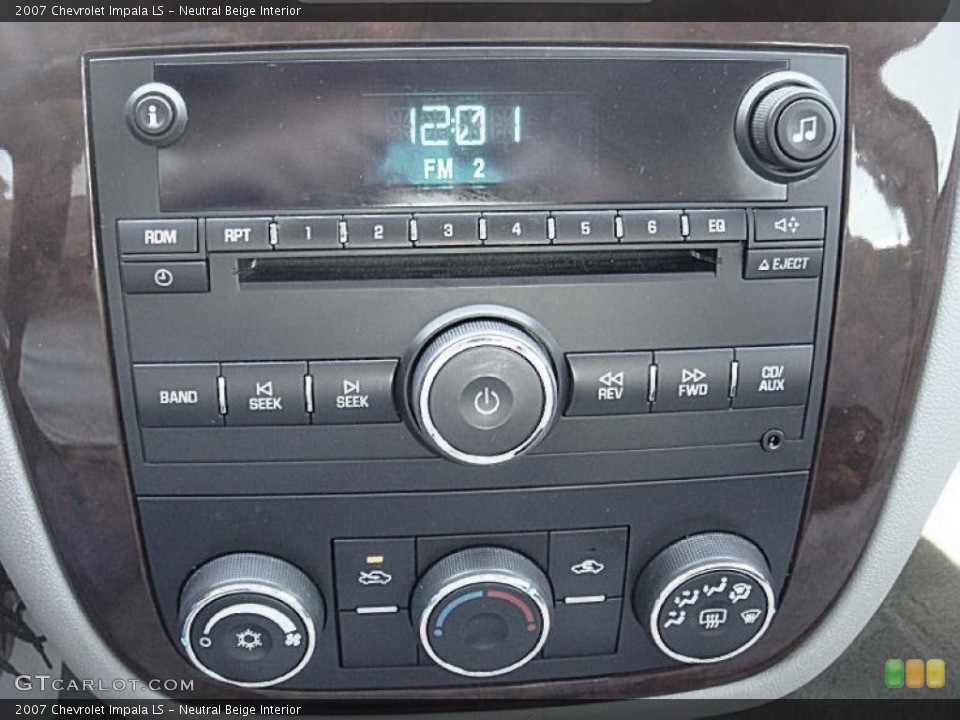 Neutral Beige Interior Controls for the 2007 Chevrolet Impala LS #39937600