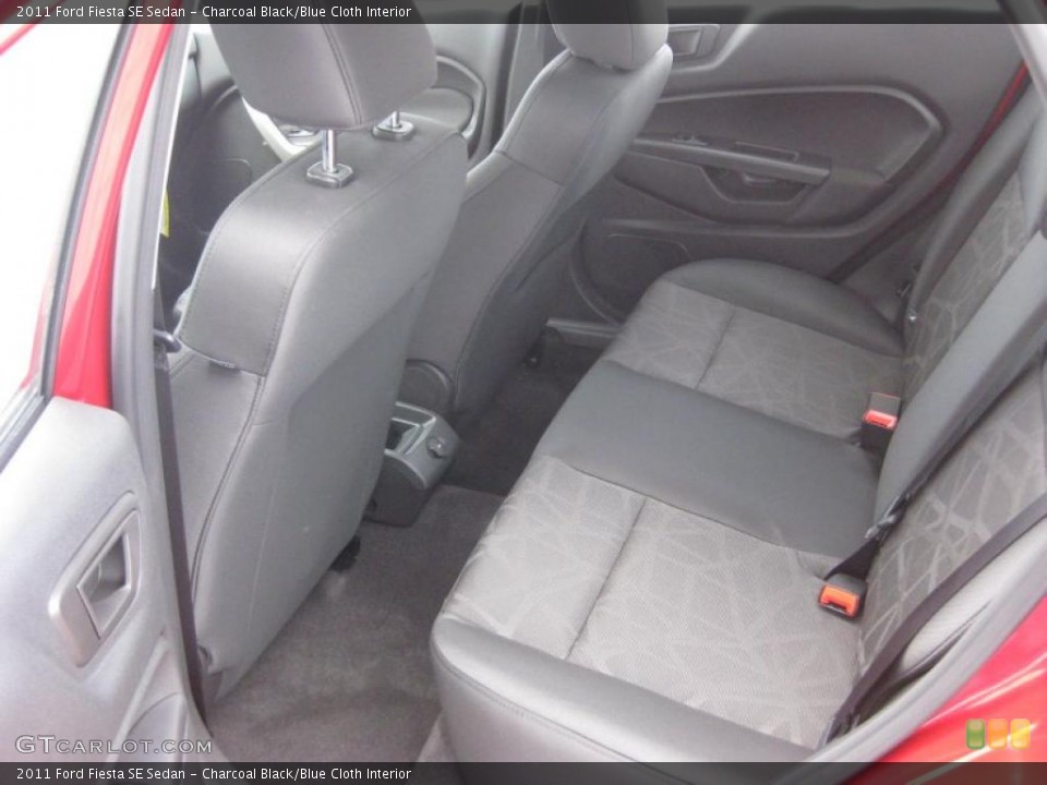 Charcoal Black/Blue Cloth Interior Photo for the 2011 Ford Fiesta SE Sedan #39937784