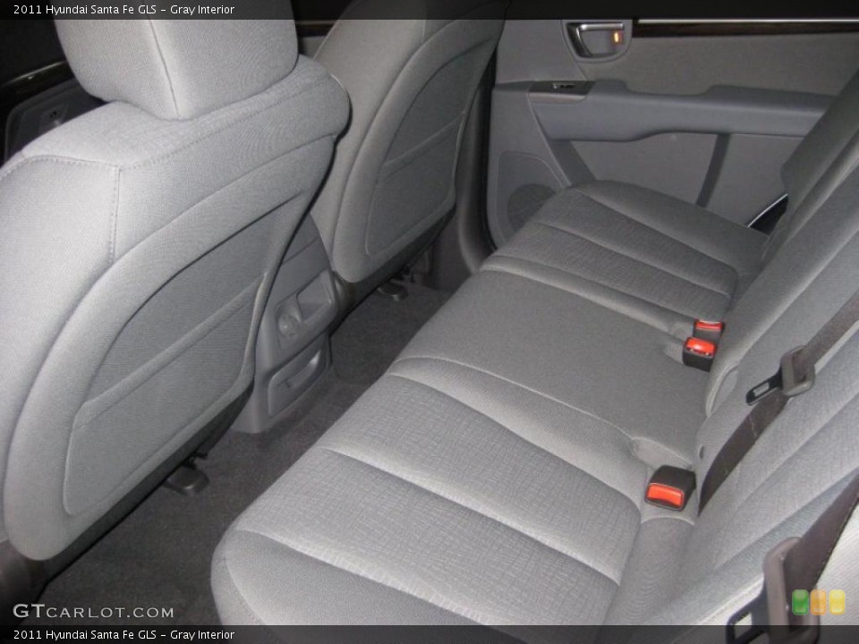 Gray Interior Photo for the 2011 Hyundai Santa Fe GLS #39939248