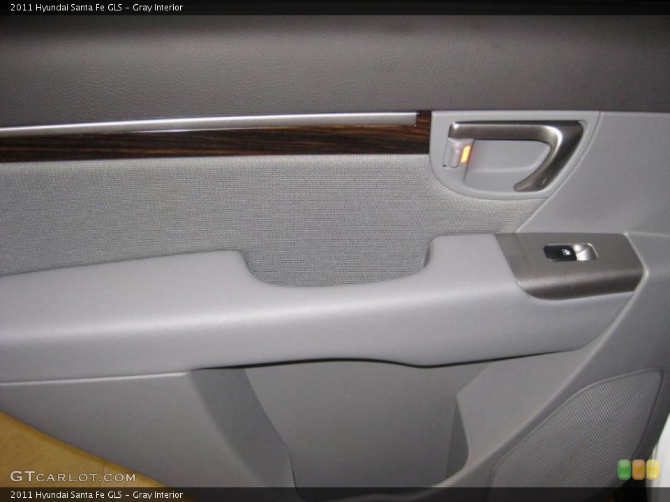 Gray Interior Door Panel for the 2011 Hyundai Santa Fe GLS #39939272