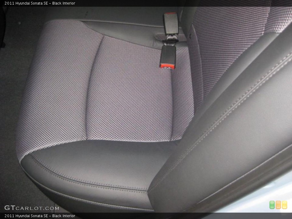 Black Interior Photo for the 2011 Hyundai Sonata SE #39941034