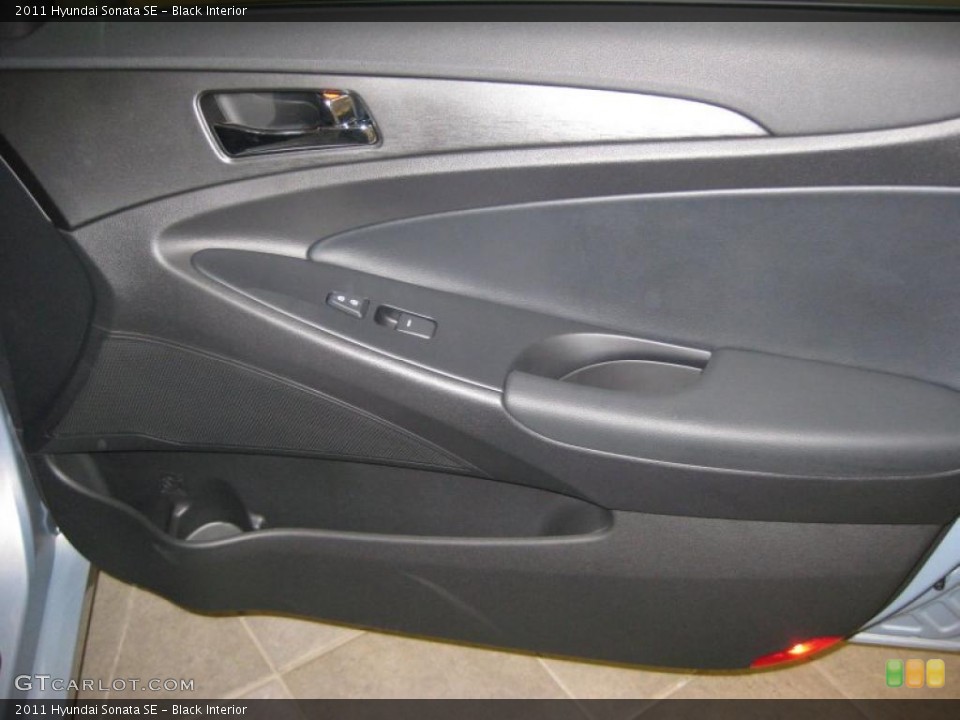 Black Interior Door Panel for the 2011 Hyundai Sonata SE #39941074