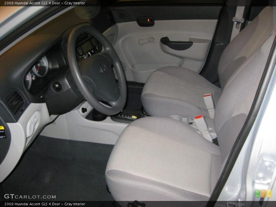 Gray Interior Photo for the 2009 Hyundai Accent GLS 4 Door #39941415