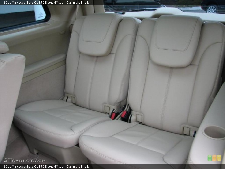 Cashmere Interior Photo for the 2011 Mercedes-Benz GL 350 Blutec 4Matic #39944474
