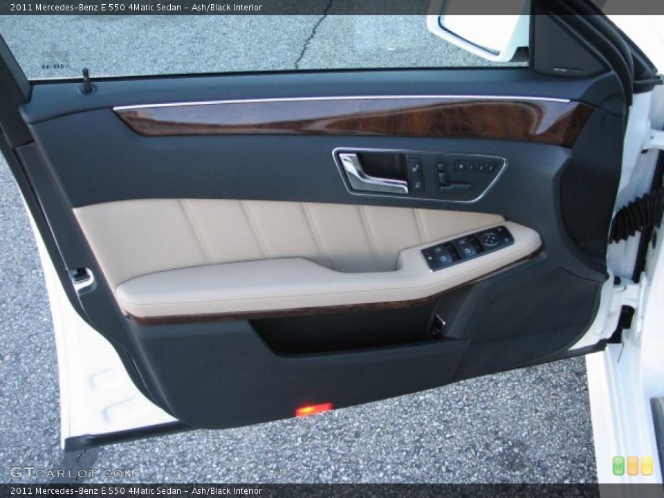 Ash/Black Interior Door Panel for the 2011 Mercedes-Benz E 550 4Matic Sedan #39944918