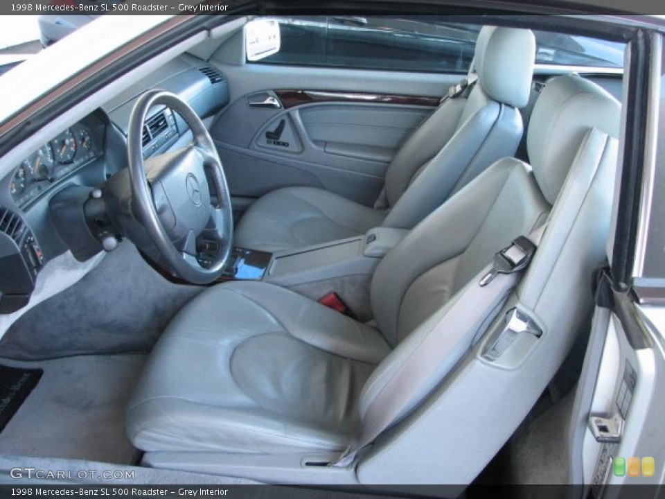 Grey Interior Photo for the 1998 Mercedes-Benz SL 500 Roadster #39945262