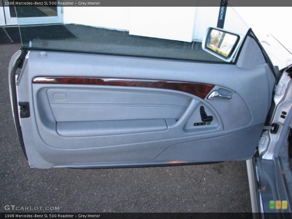 Grey Interior Door Panel for the 1998 Mercedes-Benz SL 500 Roadster #39945282