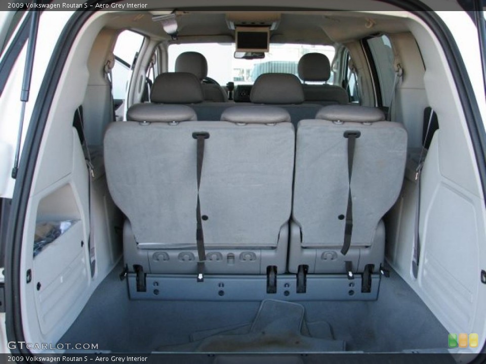 Aero Grey Interior Trunk for the 2009 Volkswagen Routan S #39946134