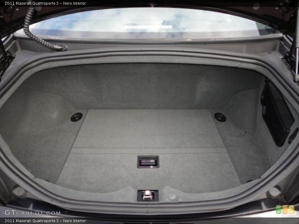 Nero Interior Trunk for the 2011 Maserati Quattroporte S #39948870