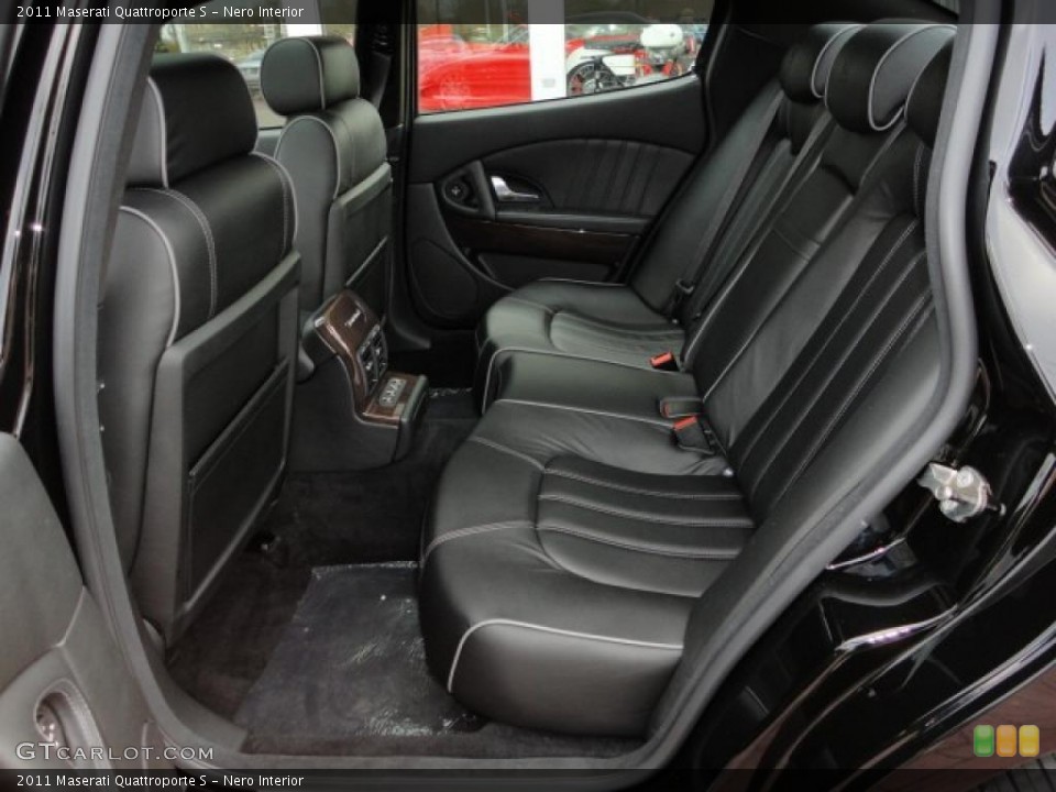Nero Interior Photo for the 2011 Maserati Quattroporte S #39948930