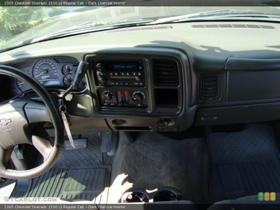 Dark Charcoal Interior Dashboard for the 2005 Chevrolet Silverado 1500 LS Regular Cab #39953594