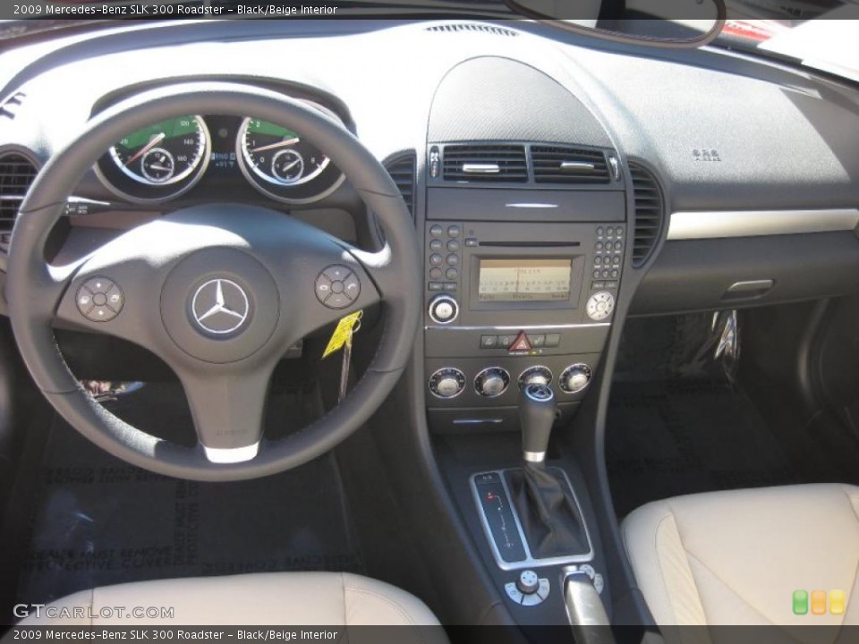 Black/Beige Interior Photo for the 2009 Mercedes-Benz SLK 300 Roadster #39958182