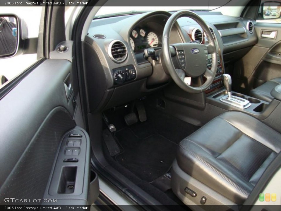 Black 2006 Ford Freestyle Interiors