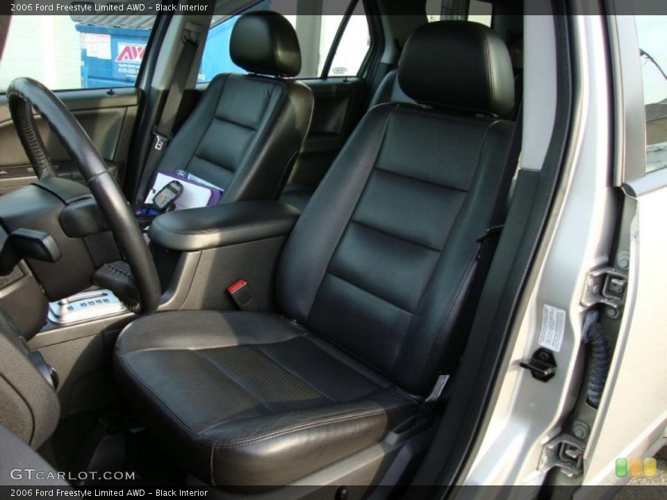 Black Interior Photo for the 2006 Ford Freestyle Limited AWD #39962278