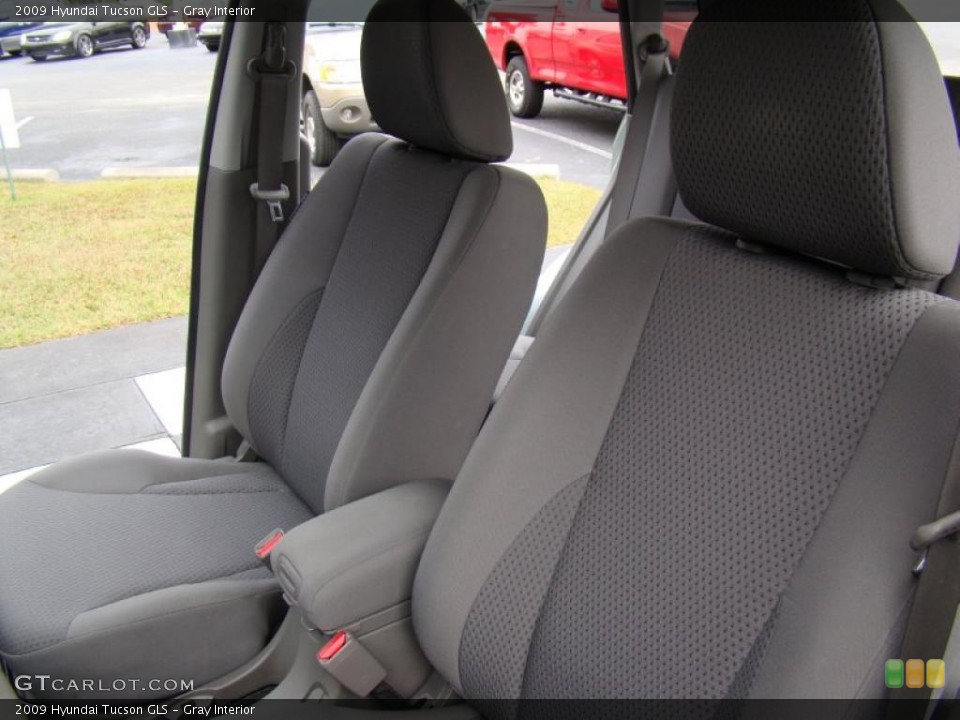 Gray Interior Photo for the 2009 Hyundai Tucson GLS #39964434