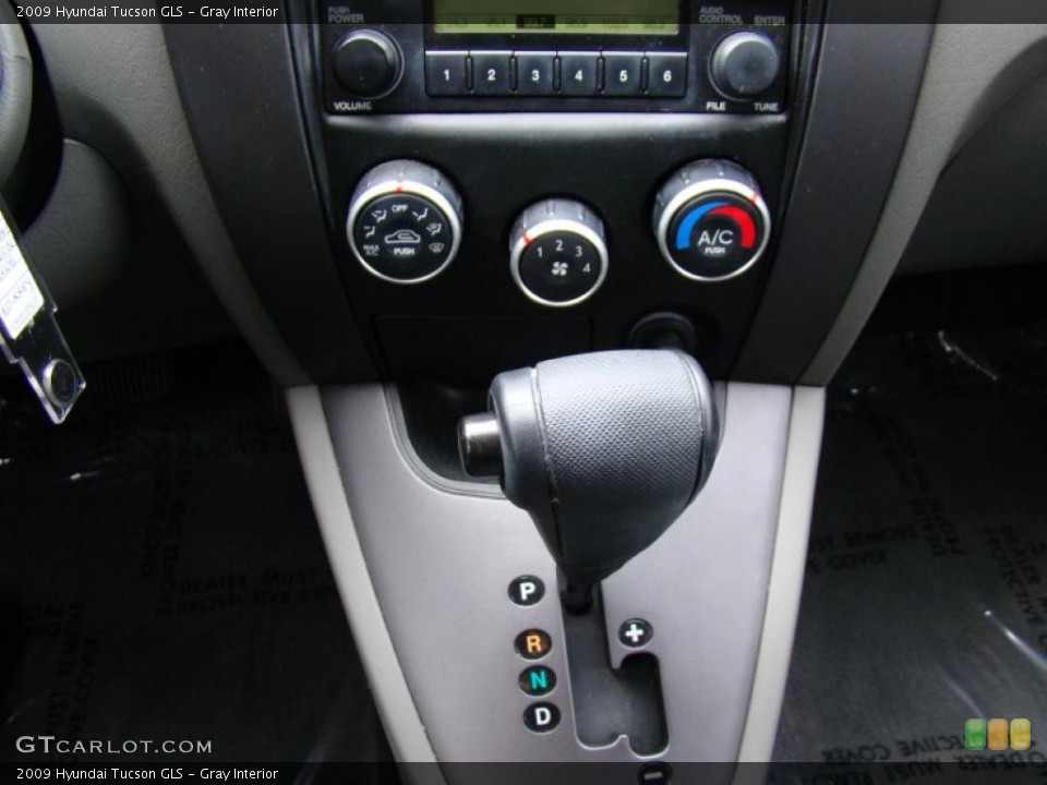 Gray Interior Transmission for the 2009 Hyundai Tucson GLS #39964638
