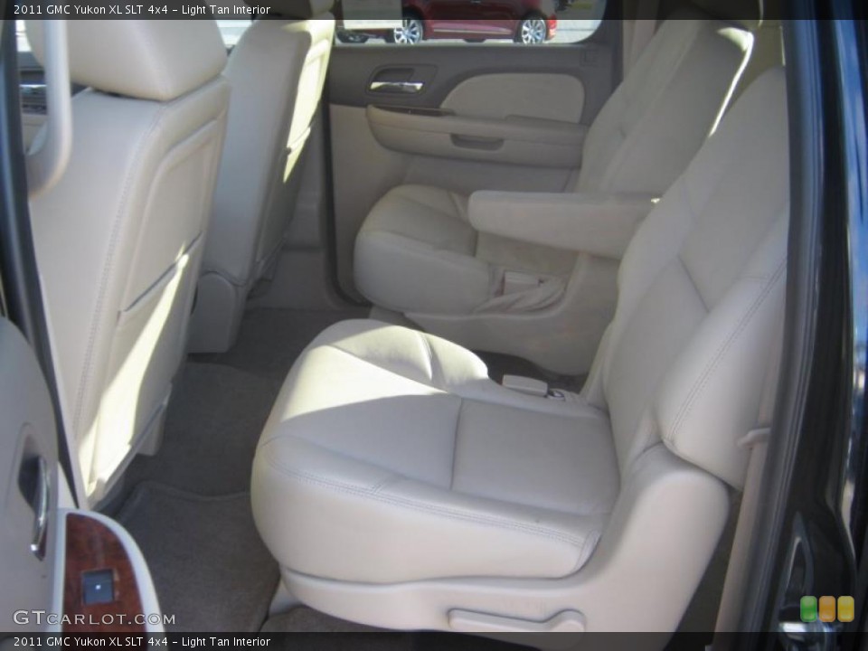 Light Tan Interior Photo for the 2011 GMC Yukon XL SLT 4x4 #39977296