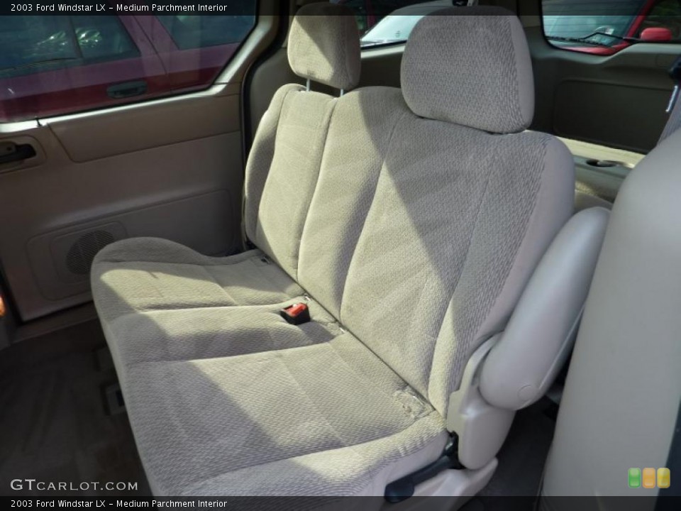 Medium Parchment Interior Photo for the 2003 Ford Windstar LX #39981100