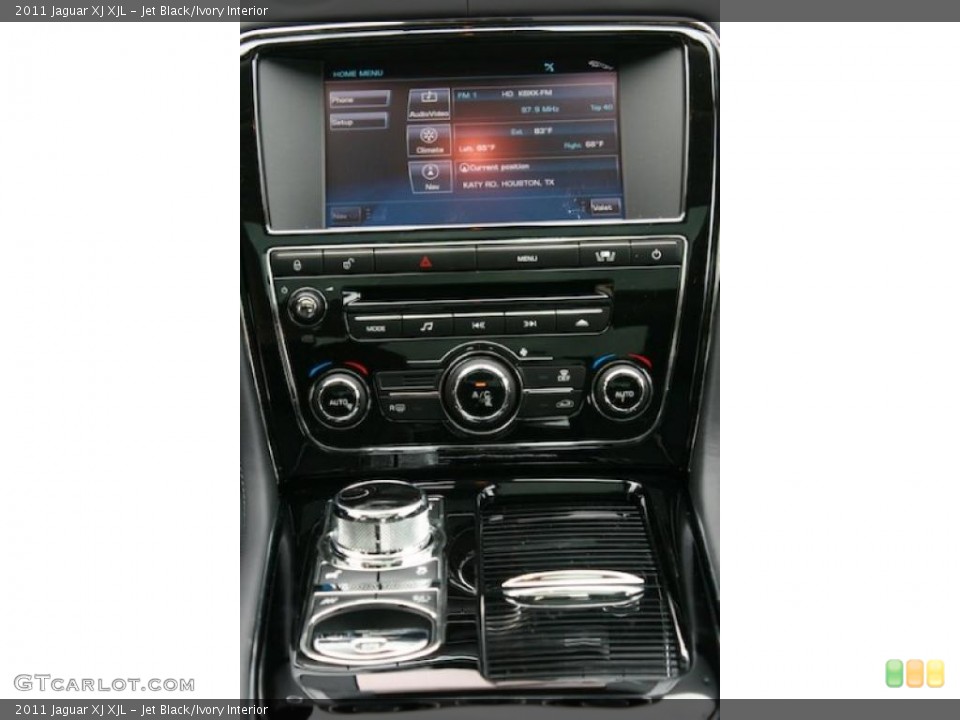 Jet Black/Ivory Interior Controls for the 2011 Jaguar XJ XJL #39981540